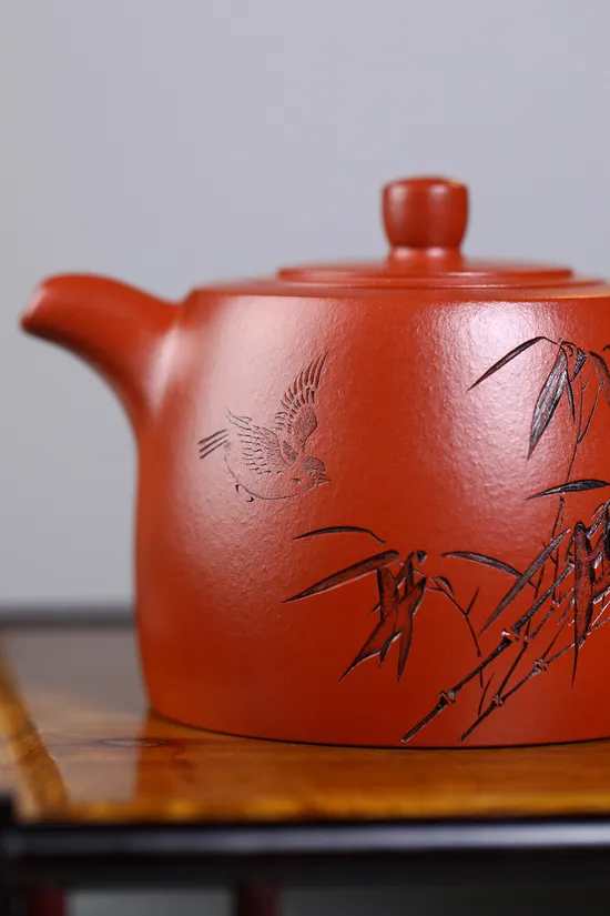 Authentic Yixing Zisha Clay Teapot - Handcrafted Collectible Artistry 2