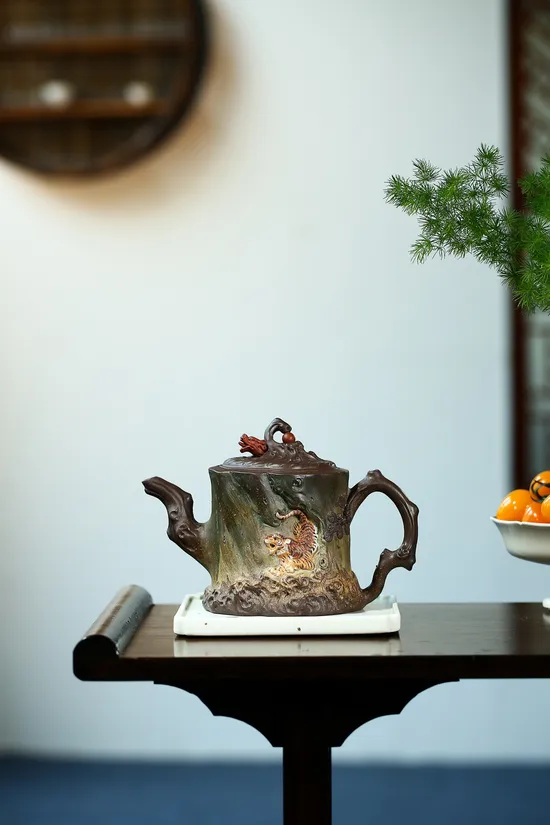 Yixing Zisha Teapot - Masterpiece Dragon & Tiger Design | 500cc 2