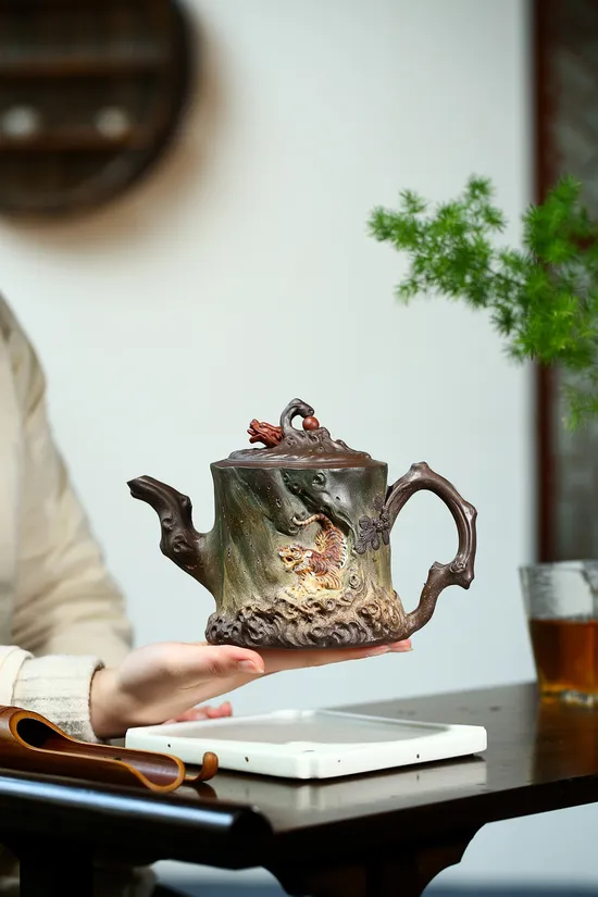 Yixing Zisha Teapot - Masterpiece Dragon & Tiger Design | 500cc 3