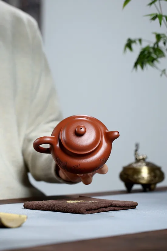 Premium Yixing Zisha Teapot Handcrafted, 330cc, CNY 1440 7