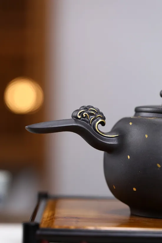 Yixing Clay Rooster Teapot | Handcrafted Zisha Artisan Pottery 2