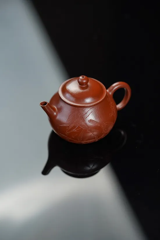 Zisha Teapots: 1 | 050 CNY | 110cc capacity | premium Zhuni clay 2
