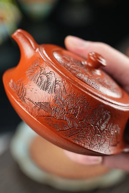 Qu Hu Yixing Zisha Teapot - Mengchen Clay Artisan Craft 2
