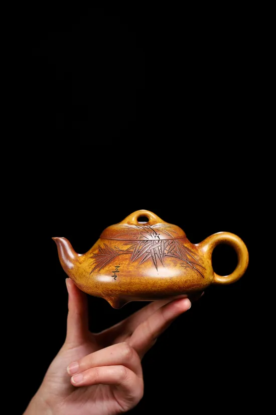 Yixing Zisha Teapot: Han Tang Shi Piao, Hand-Carved Artistry 4