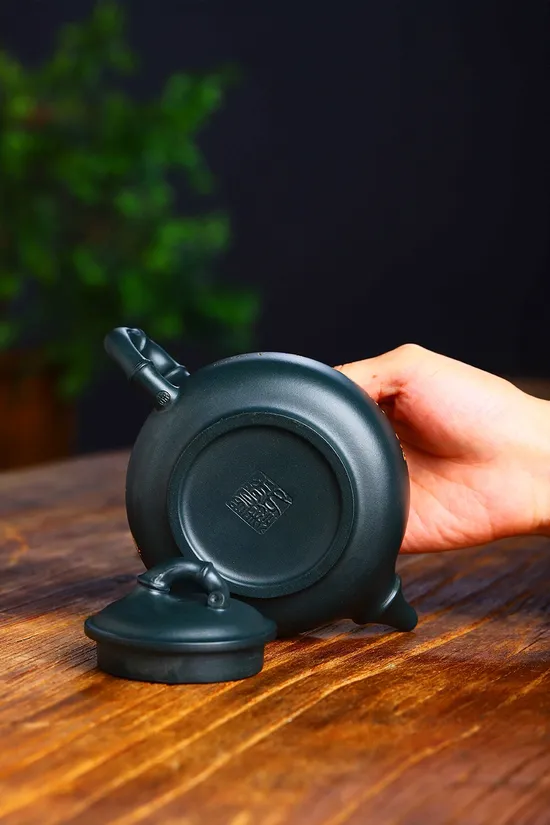 Premium Yixing Clay Teapot | Handcrafted Collectible Artistry 7