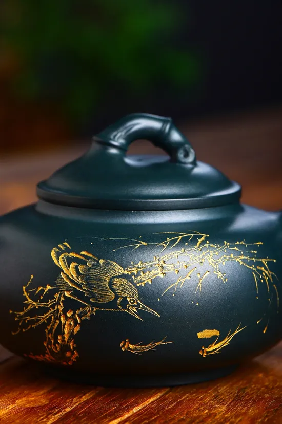 Premium Yixing Clay Teapot | Handcrafted Collectible Artistry 8