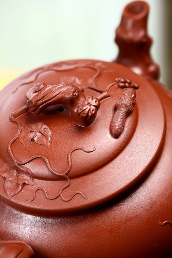 Premium Yixing Clay Teapot Set - Handcrafted Artisan Collection 6