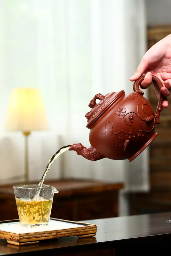 Premium Yixing Clay Teapot Set - Handcrafted Artisan Collection 7