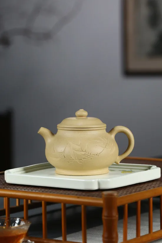Premium Yixing Zisha Clay Teapot – Handcrafted Artisan Tea Pot 2