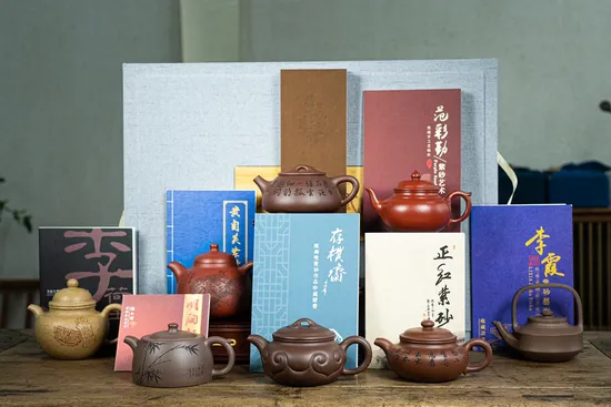 Zisha Teapots: 18 | 000 CNY | national-level master artisans 1