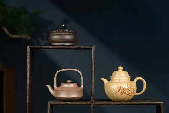 Zisha Teapots: 18 | 000 CNY | national-level master artisans 2