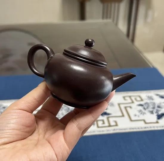 Premium Yixing Clay Teapot | Handcrafted, 110cc, Classic Design 1