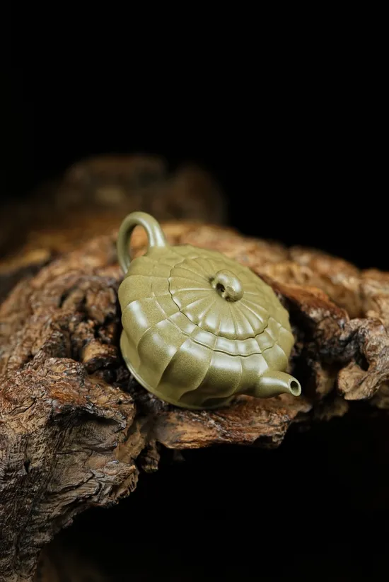 Premium Yixing Zisha Teapot | Handcrafted Collectible Clay Teapots 1