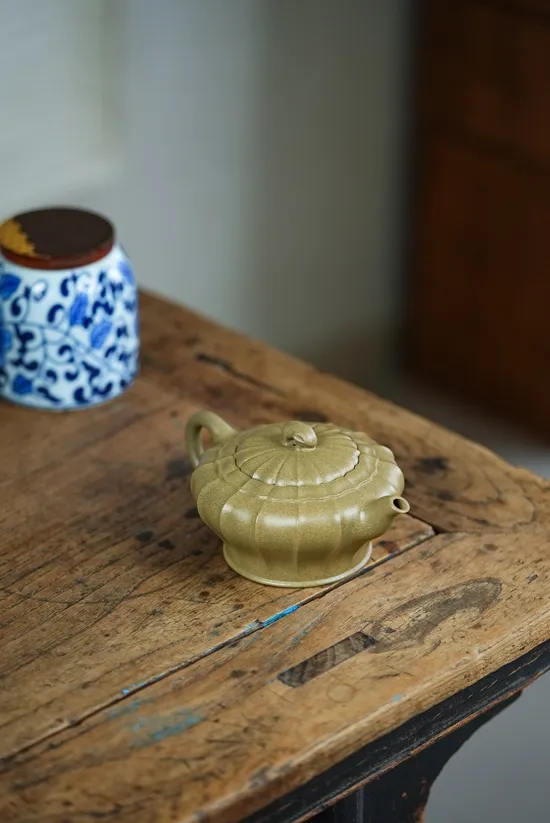 Premium Yixing Zisha Teapot | Handcrafted Collectible Clay Teapots 9