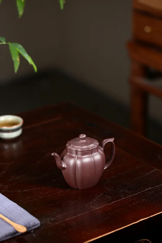 Yixing Zisha Teapot Masterpiece - Gao Jianzhong Handcrafted Collectible 6