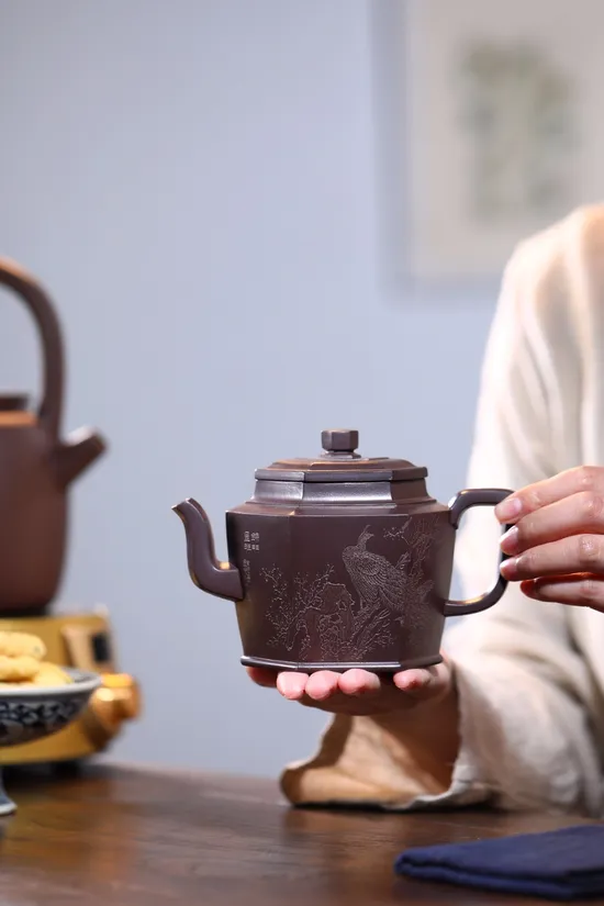 Yixing Zisha Teapot | Master Jiang Jianjun | Collectible Ceramic Artistry 5