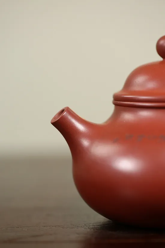 Yixing Zisha Teapot Rong Tian | Jiang Yaping Handcrafted Artistry 1