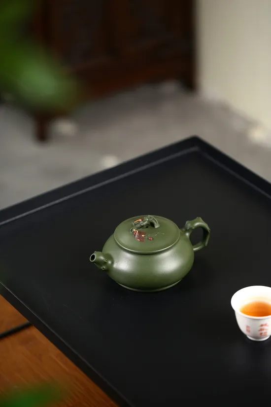 Authentic Yixing Zisha Teapot Handcrafted Artisan Pottery | Panhu 4