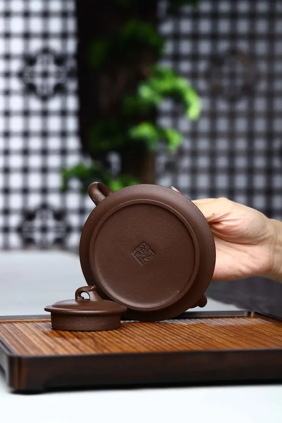 Premium Yixing Zisha Clay Teapot | Artisan Crafted Ceramic Teapots 2