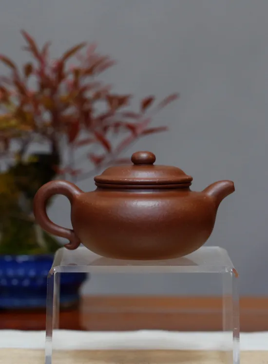 Handcrafted Yixing Zisha Teapot - Artisan Zhang Shaoying's Classic Design 2