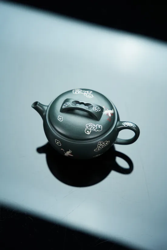 Premium Yixing Zisha Teapot | Artisan Crafted Clay Teapots 5