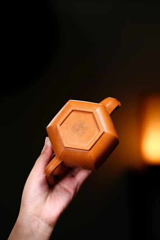 Zisha Teapots: Liu Fang Gong Deng | premium crab yellow duan clay 2