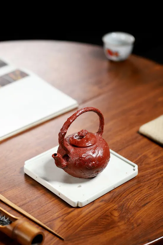 Premium Yixing Clay Teapot | Handcrafted Dragon Design & Authentic Craftsmanship 5