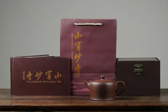 Yixing Teapot Master Wu Xiaojun - Pure Yangzhi Clay Craft 2