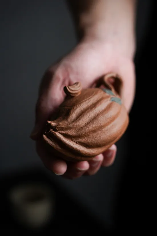 Exquisite Yixing Clay Teapot: Artisan Craftsmanship & Unique Design 3