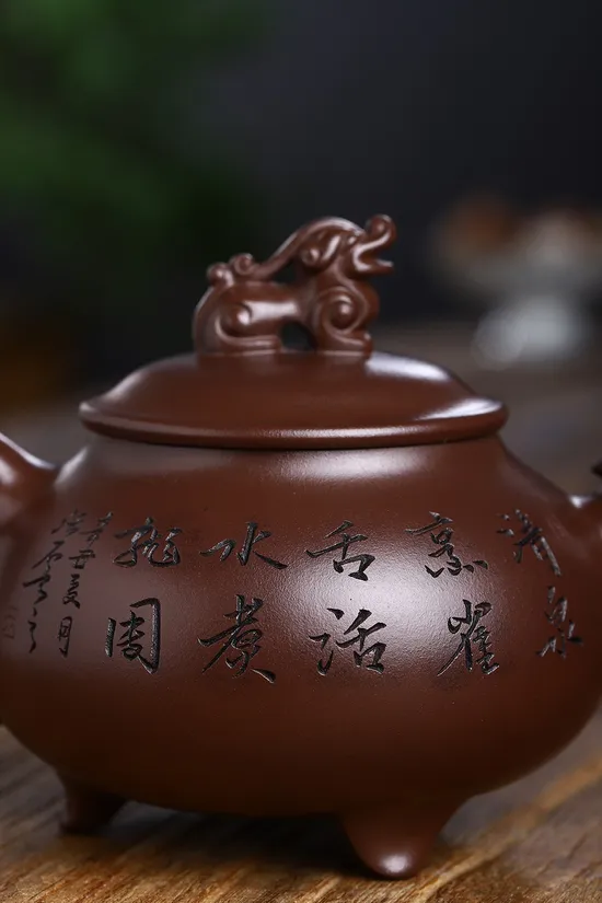 Premium Yixing Zisha Teapot – Double-Certified Masterpiece | Artisan Crafted 3