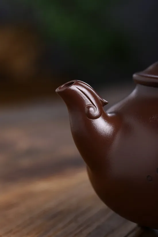 Premium Yixing Zisha Teapot – Double-Certified Masterpiece | Artisan Crafted 6