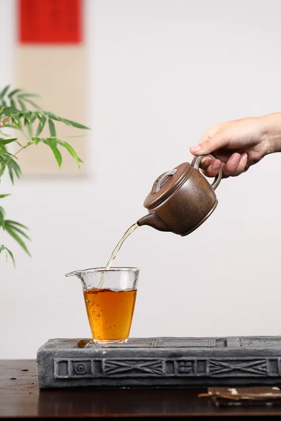 Premium Yixing Zisha Teapot: Ancient Fire-Marking Artistry 5