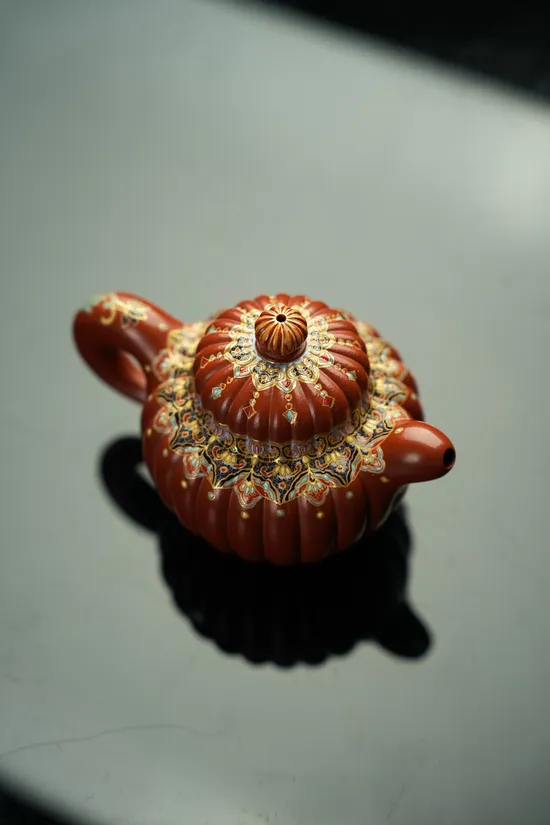 Premium Yixing Clay Teapot – Handcrafted Artisan Luxury Design 6