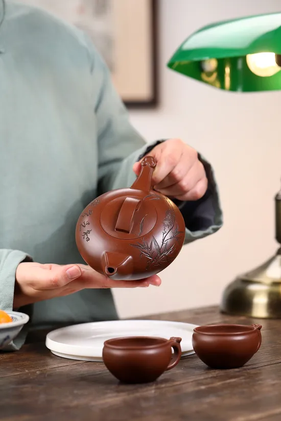 Yixing Clay Teapot | Collectible Masterpiece by Xu Aiping 2