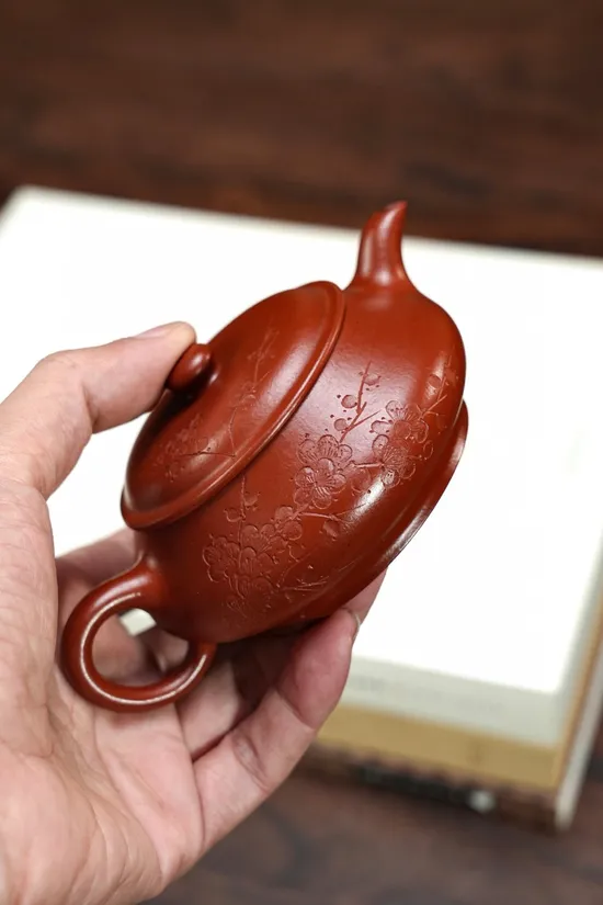 Zisha Teapots: premium raw zini clay | internal push-hole design 1