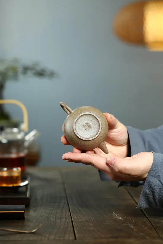 Yixing Zisha Teapot, Purple Clay Teapot, Handcrafted Teapot Online 2