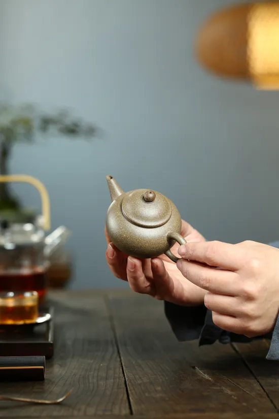 Yixing Zisha Teapot, Purple Clay Teapot, Handcrafted Teapot Online 5