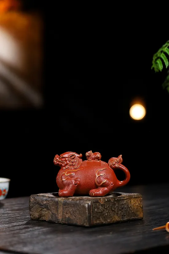 Yixing Zisha Teapot - Yang Junbao Handcrafted Collectible Art 4