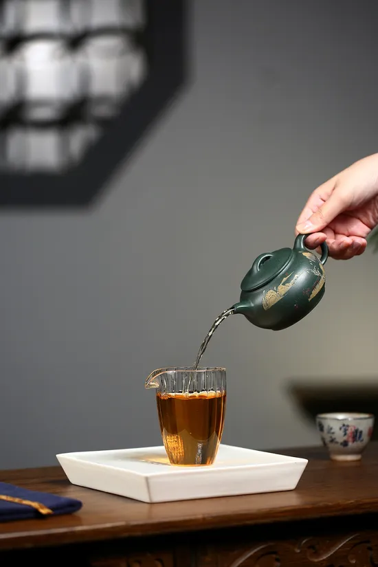 Yixing Zisha Clay Teapot | Handcrafted Artisan Teapot 4