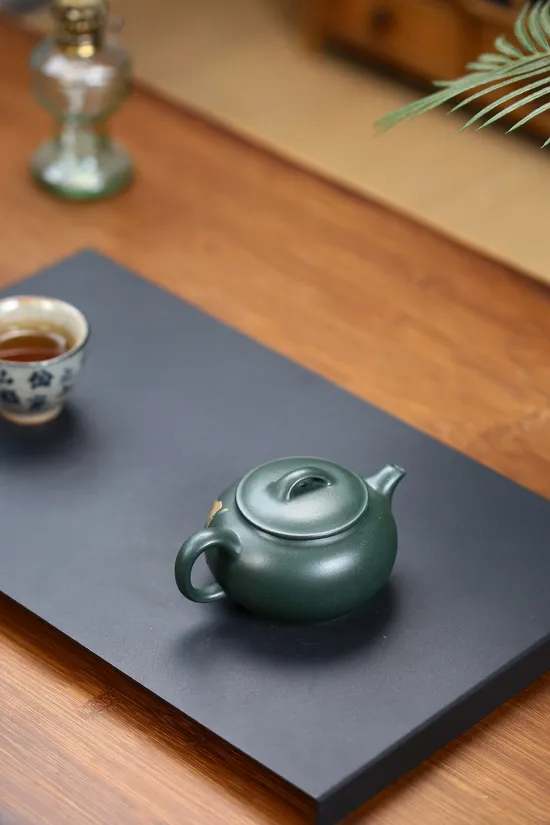 Yixing Zisha Clay Teapot | Handcrafted Artisan Teapot 9