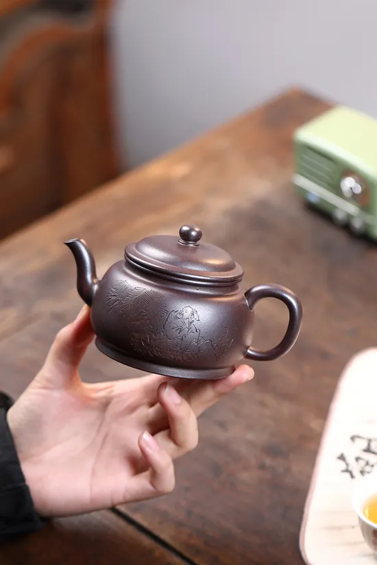 Premium Yixing Teapot | Handcrafted Zisha Clay Artistry & Tradition 2