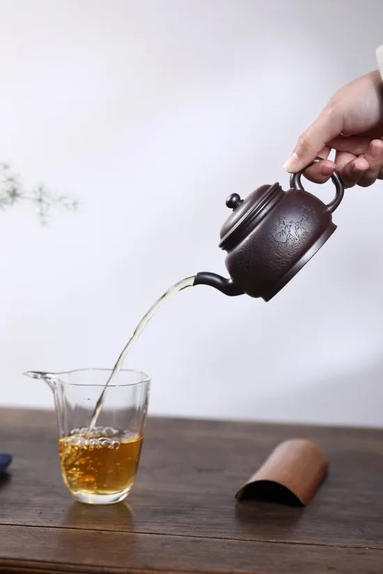 Premium Yixing Teapot | Handcrafted Zisha Clay Artistry & Tradition 4