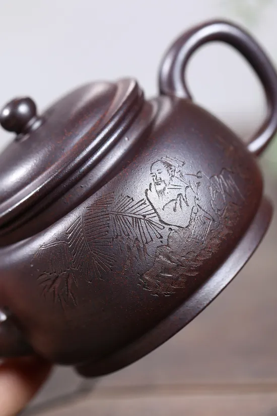 Premium Yixing Teapot | Handcrafted Zisha Clay Artistry & Tradition 7
