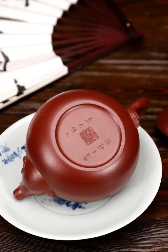 Yixing Zisha Teapot - Dragon Blood Clay Artisan Craft 8