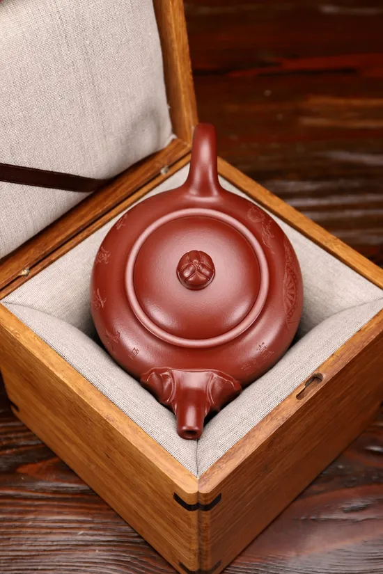 Yixing Zisha Teapot - Dragon Blood Clay Artisan Craft 9