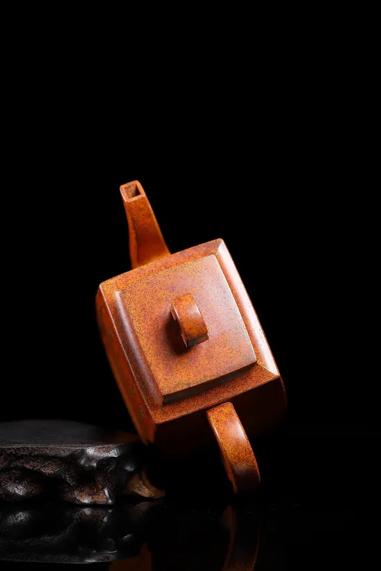 Master Xu Nan Yixing Zisha Teapot | Luxury Collectible Clay Art 3