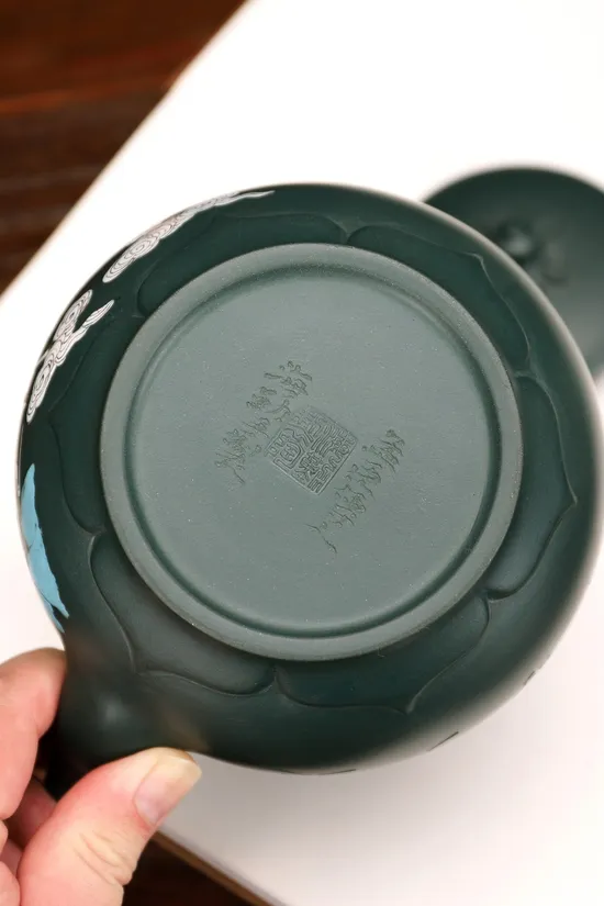 Premium Yixing Zisha Teapot 'Bu Bu Sheng Lian' | Hui Haiqin 3