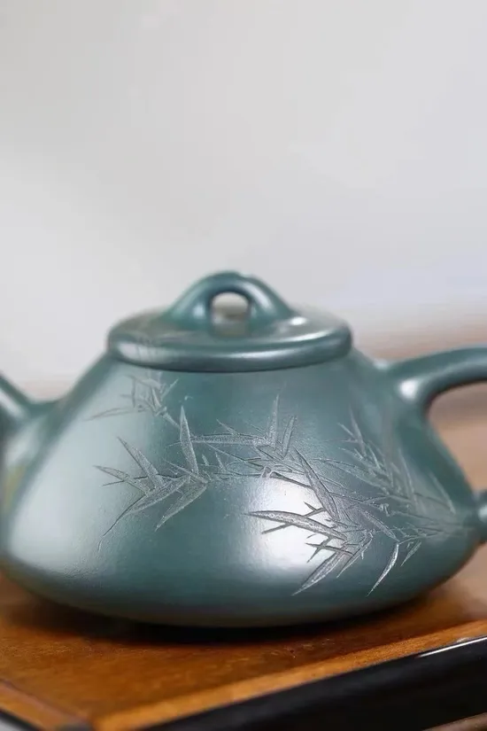 Premium Yixing Zisha Teapot - 70cc Handcrafted Artisan Wu Zhenyu 7