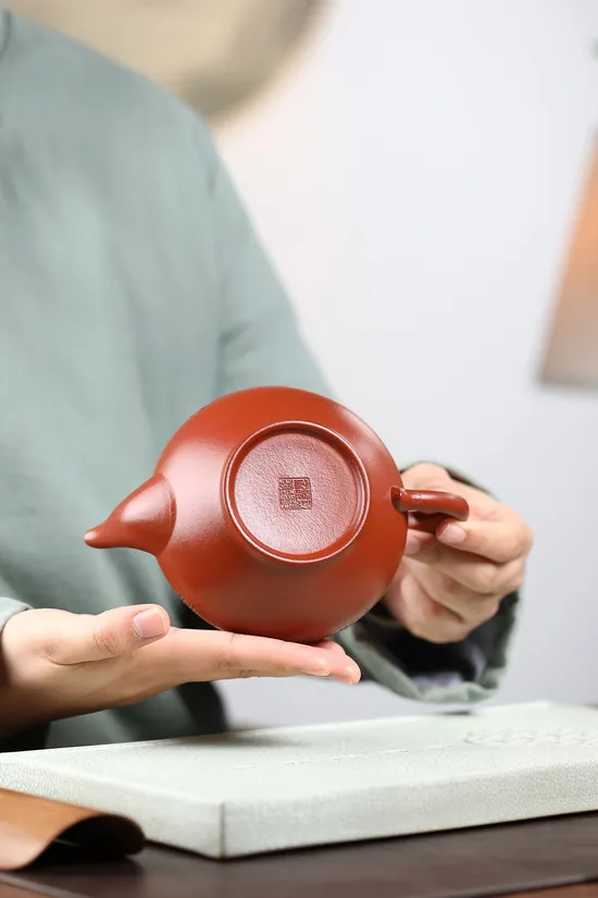 Zisha Teapots: Da Hong Pao clay | 460cc capacity 7