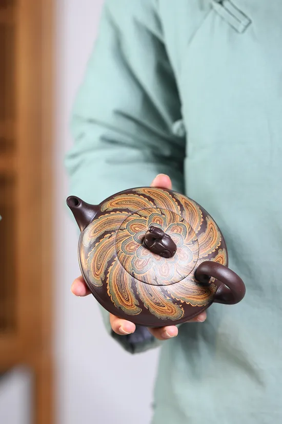 Premium Yixing Zisha Teapot | Handcrafted Purple Clay Artistry 3